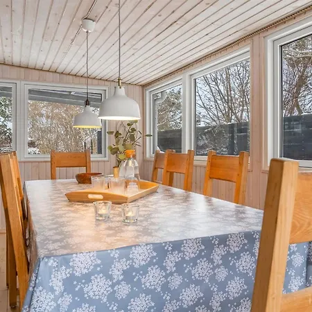 Irma - 300m From The Sea By Interhome Vakantiehuis